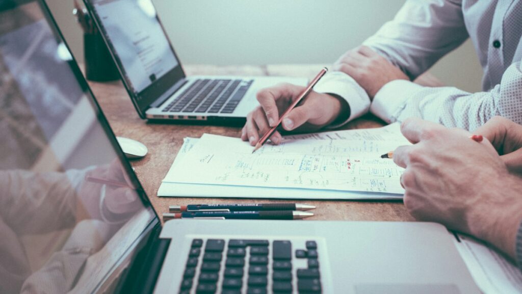 How to Build a Career-Change Learning Roadmap in 30 Days